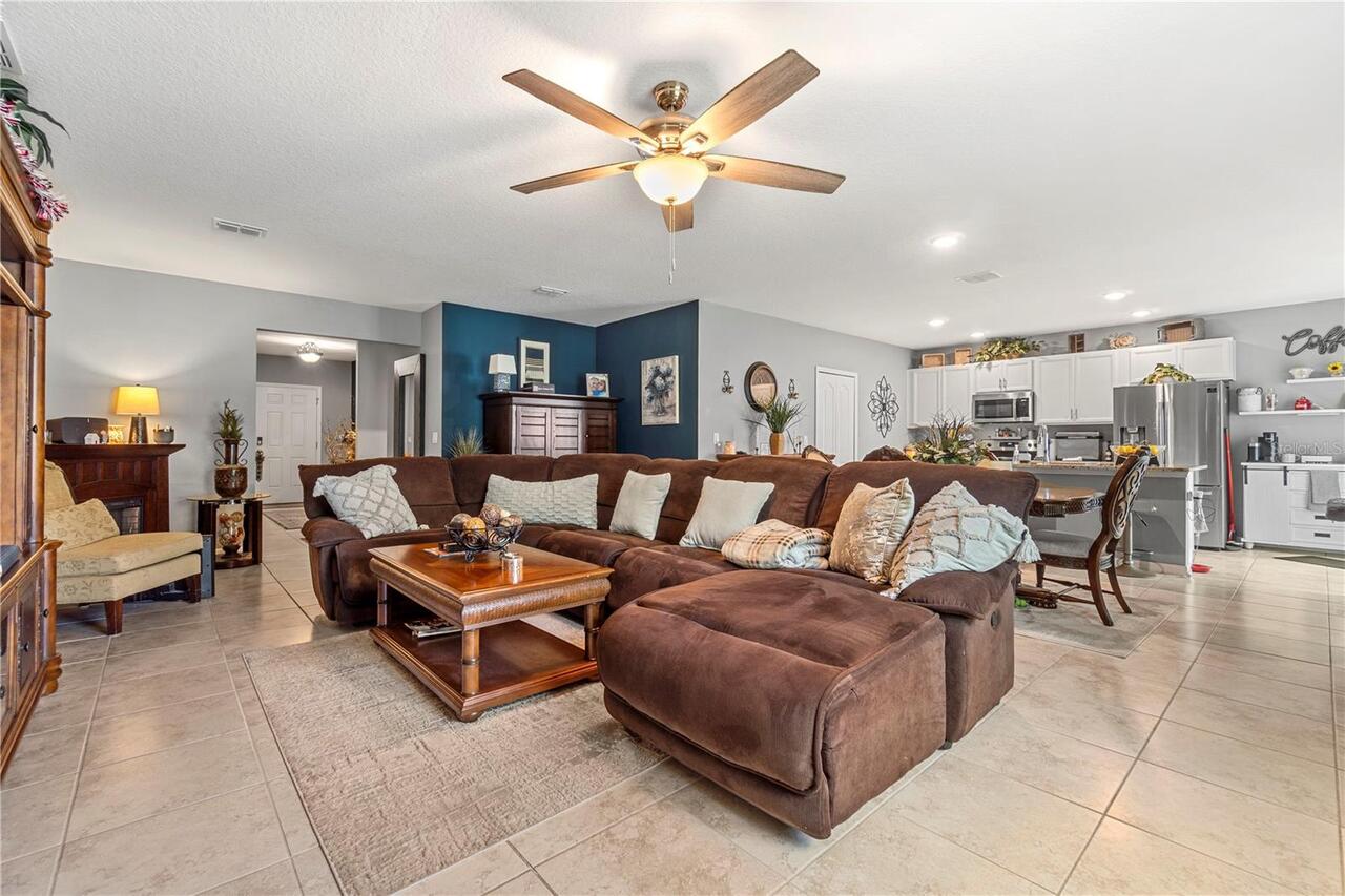 Listing Photo 9