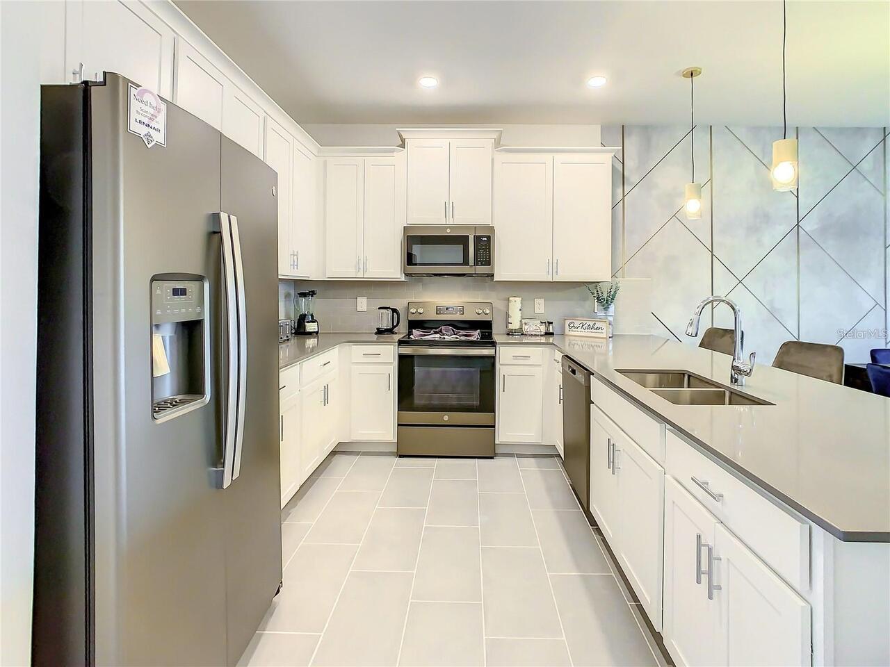 Listing Photo 6