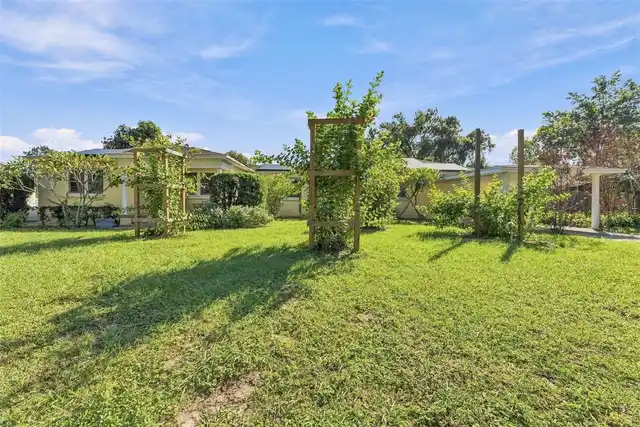 Listing Photo 8