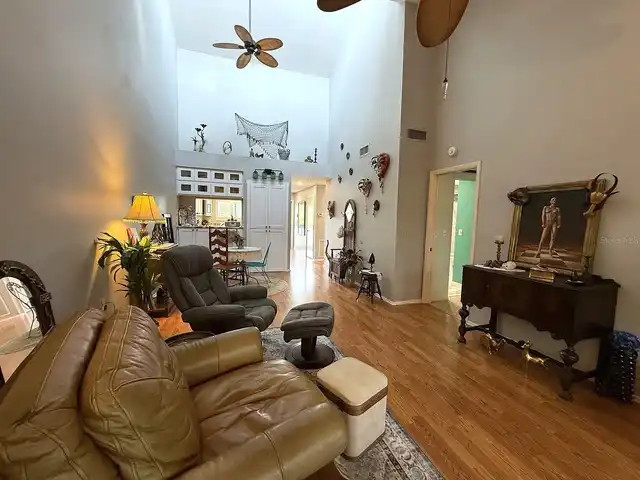 Listing Photo 7