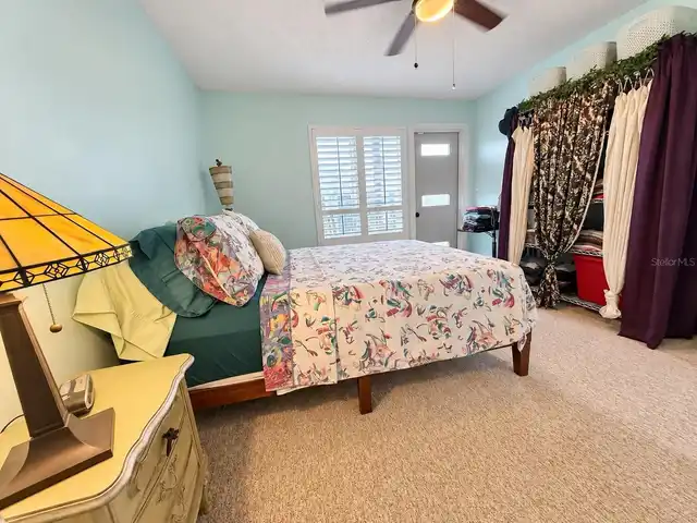Listing Photo 8