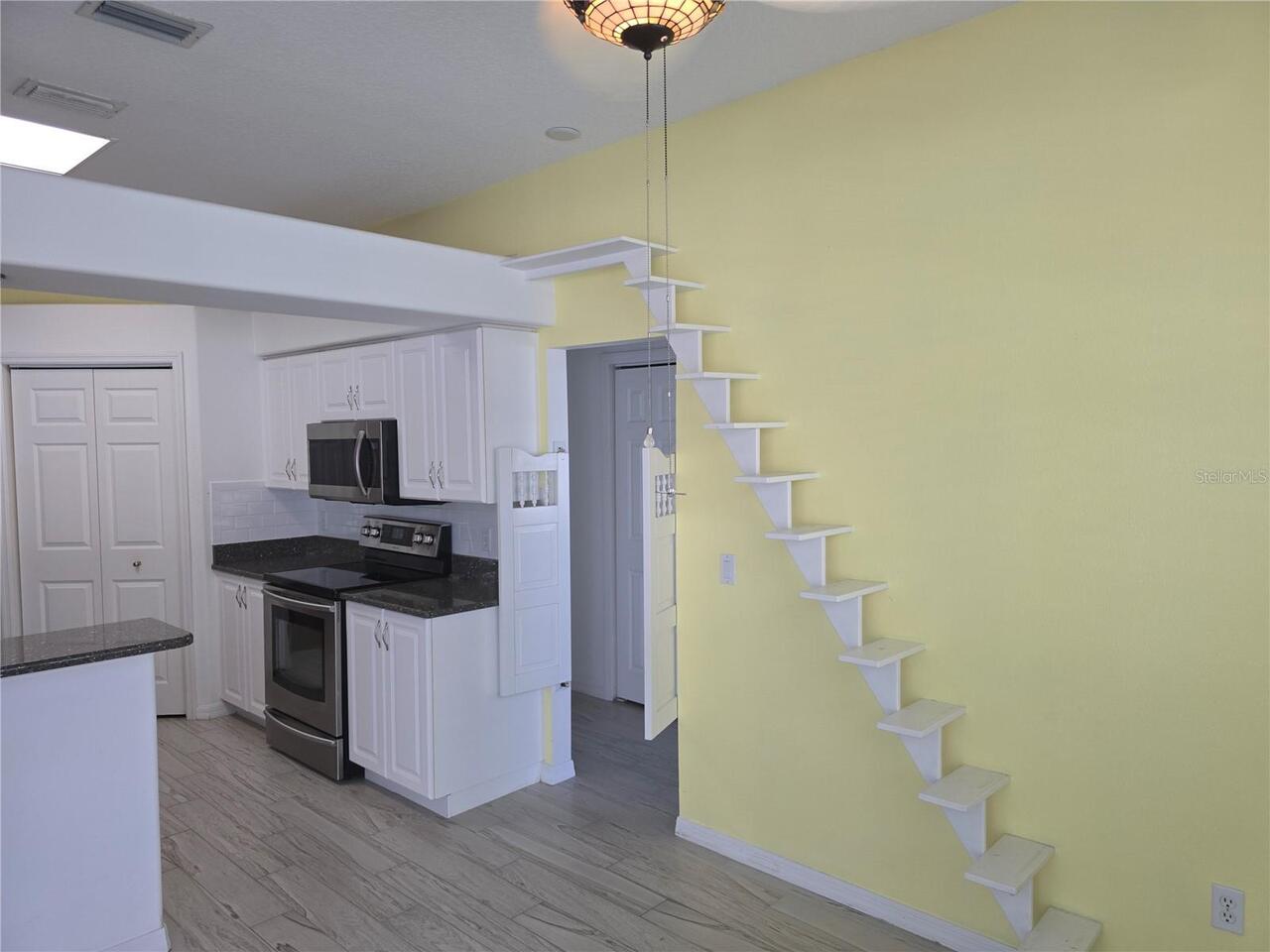 Listing Photo 23