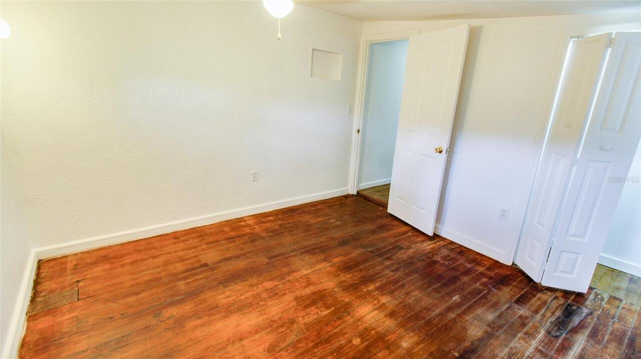 Listing Photo 7