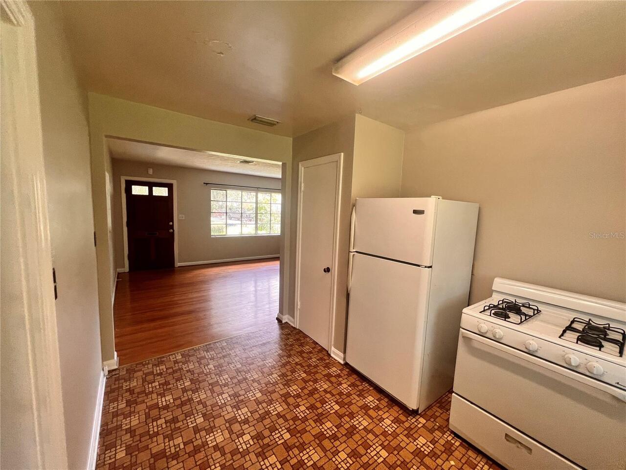 Listing Photo 6