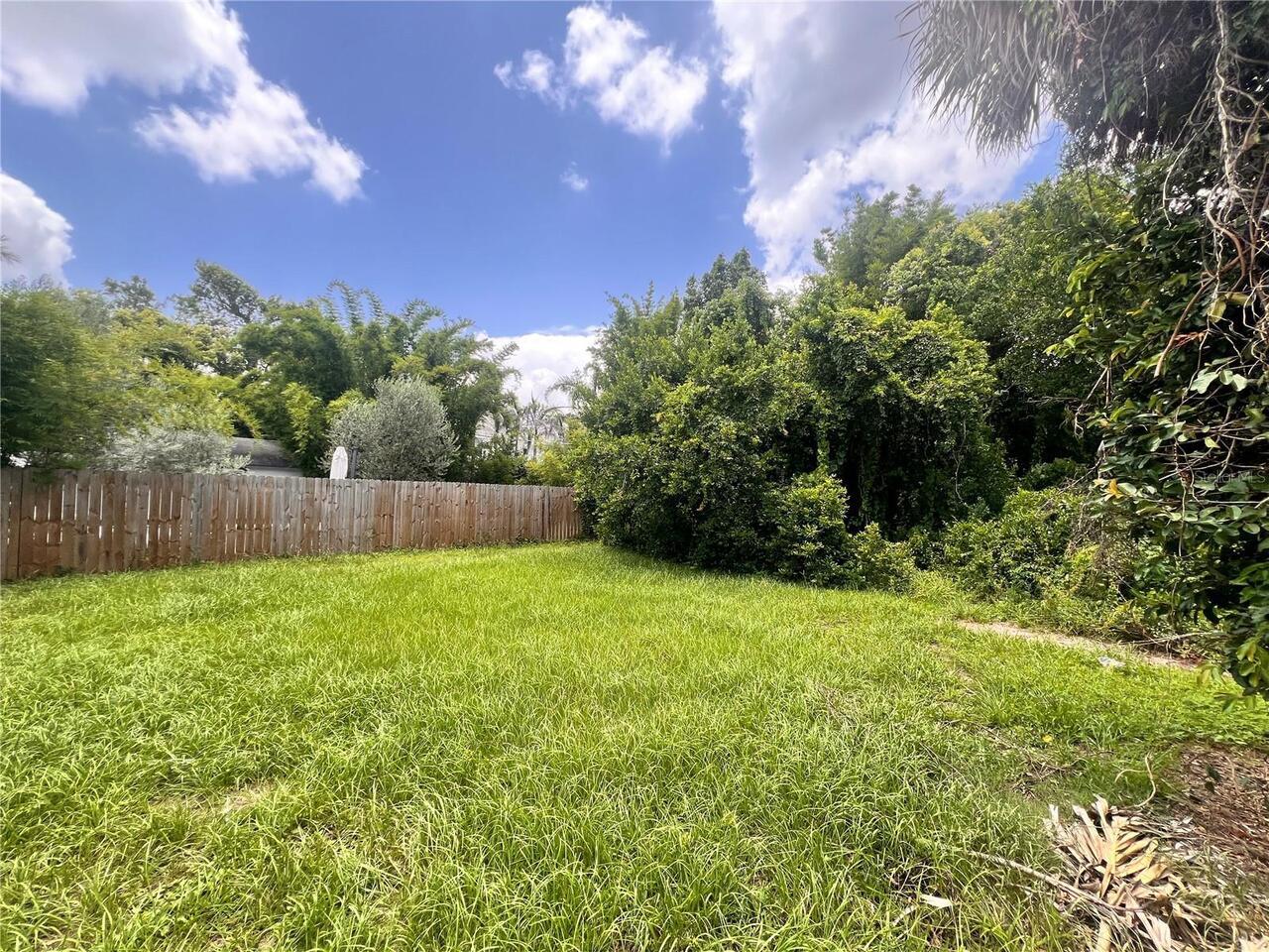 Listing Photo 16