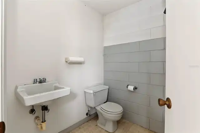Listing Photo 24