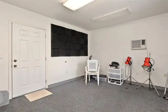 Listing Photo 28