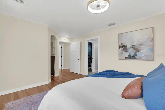 Listing Photo 32
