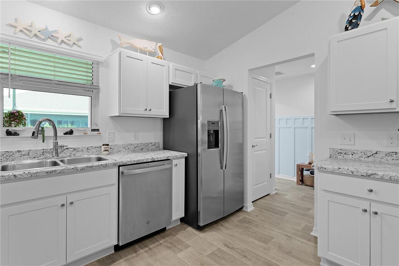 Listing Photo 10