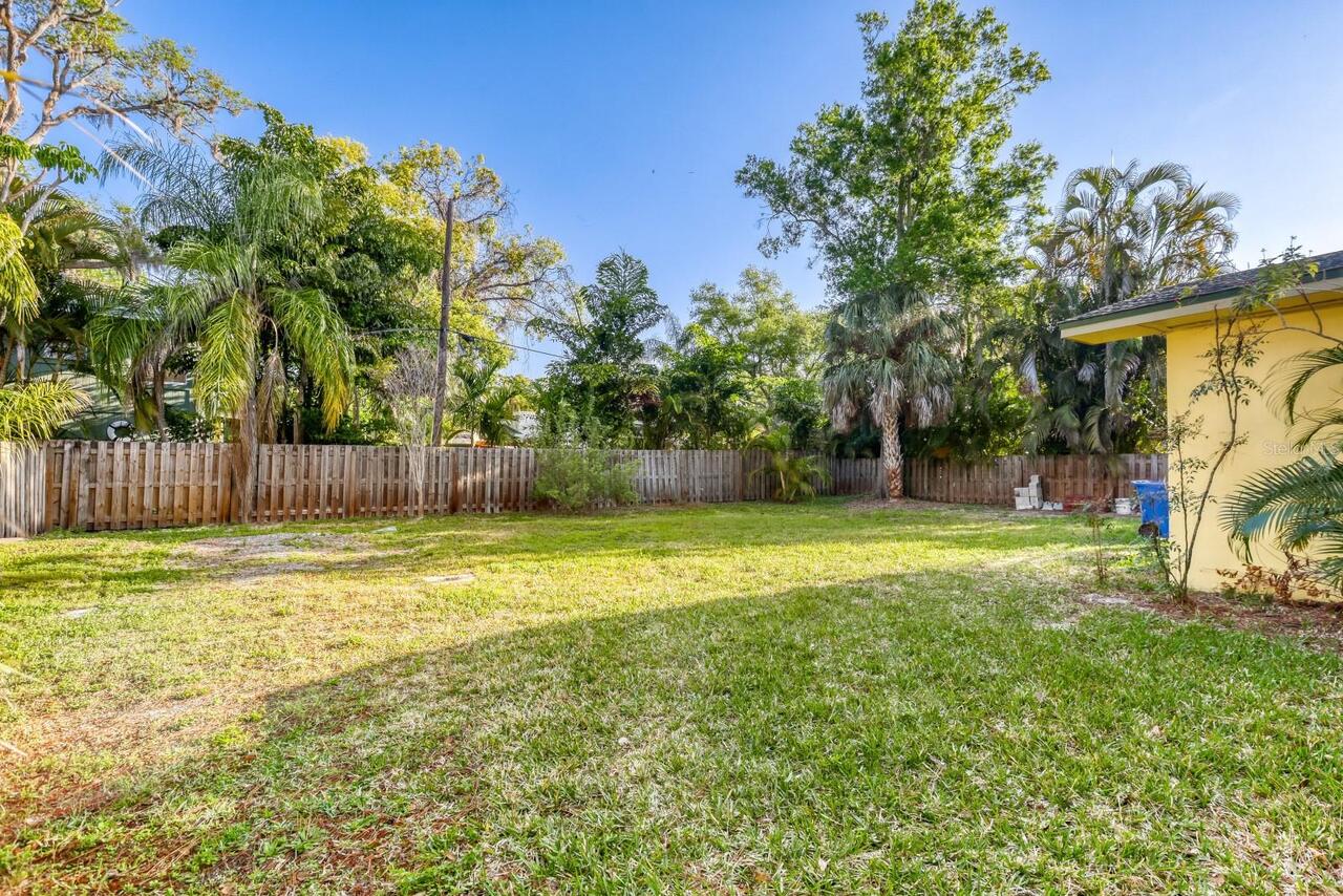 Listing Photo 6
