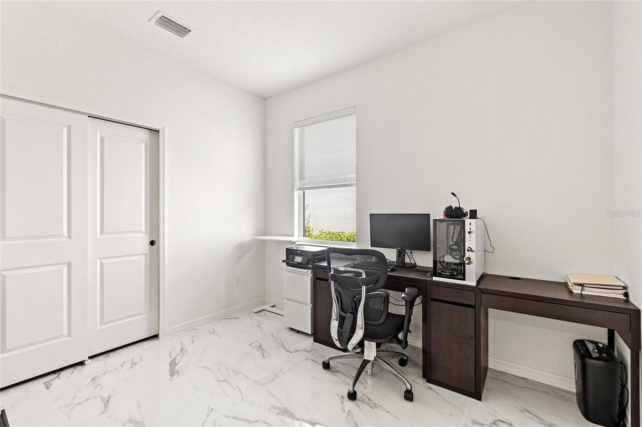 Listing Photo 14