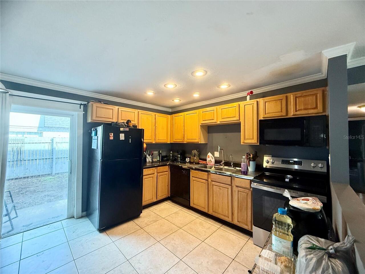 Listing Photo 9