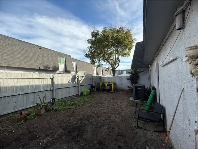 Listing Photo 17