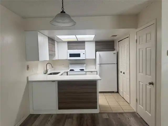 Listing Photo 7