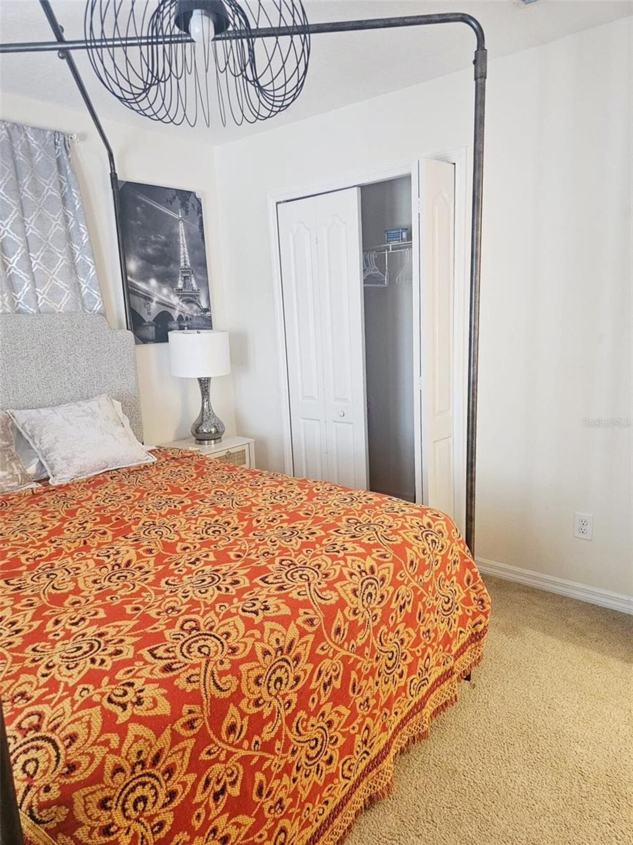 Listing Photo 10