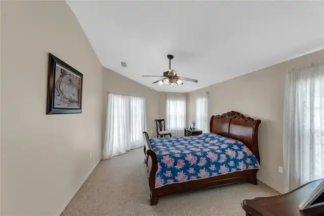 Listing Photo 22