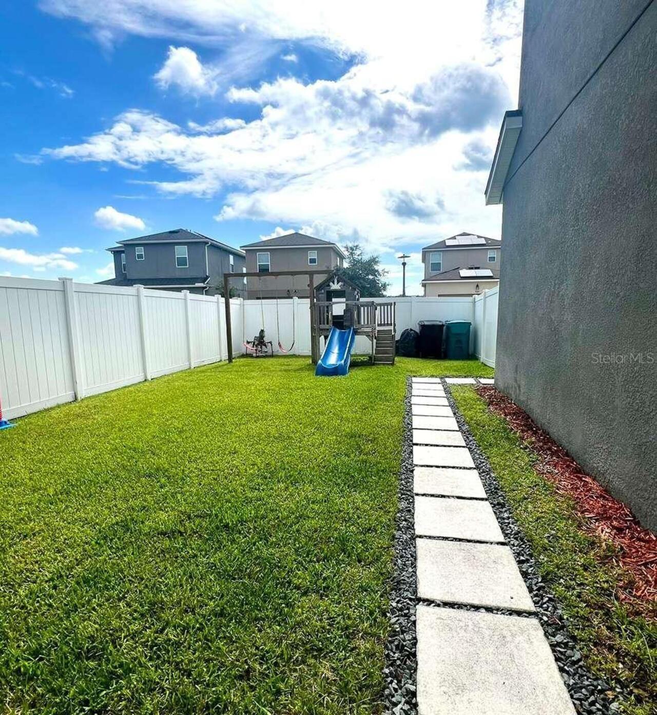Listing Photo 17