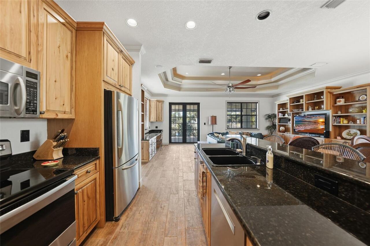 Listing Photo 8