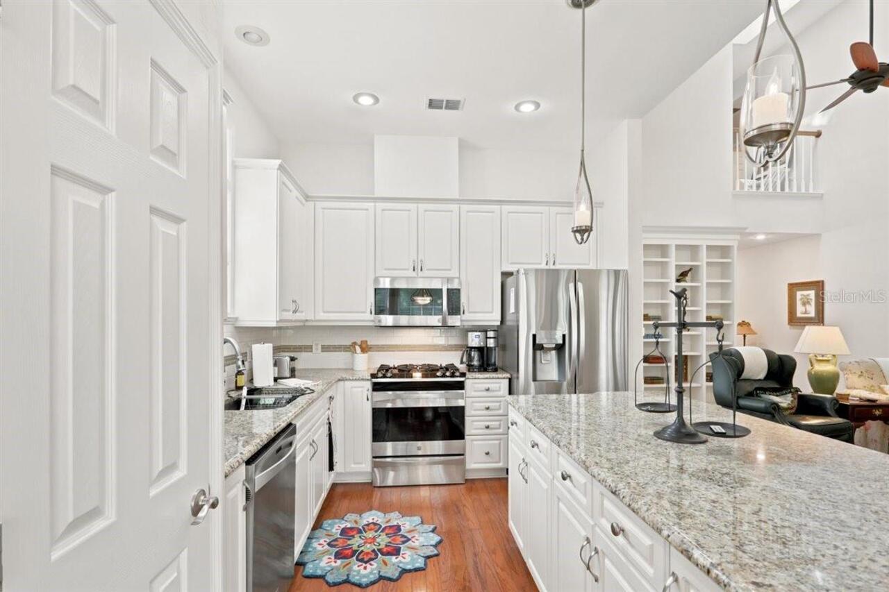 Listing Photo 9
