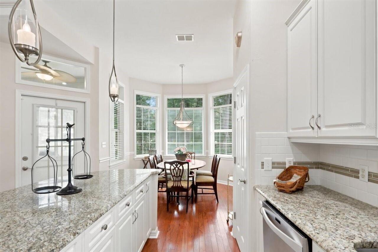 Listing Photo 10