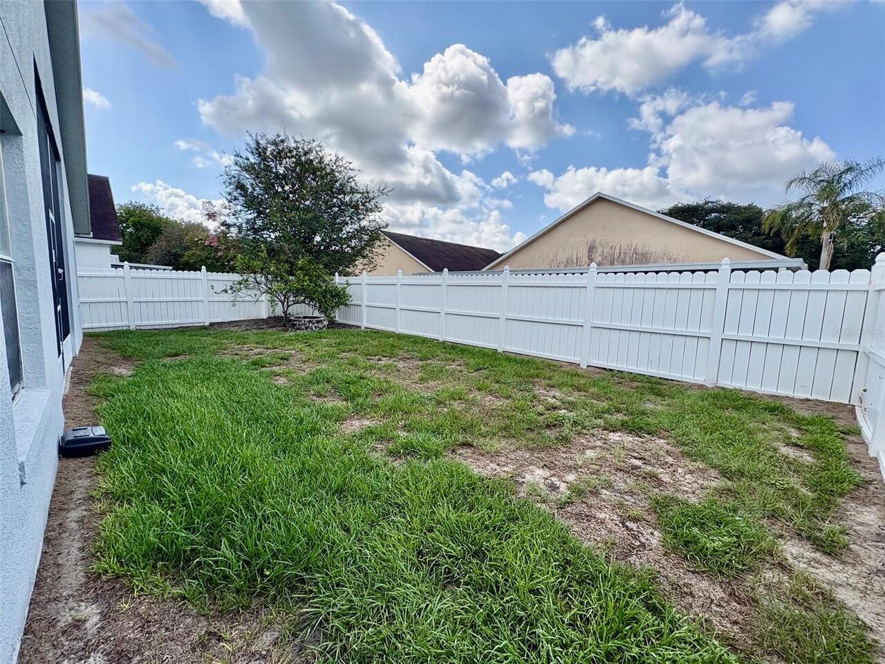 Listing Photo 8