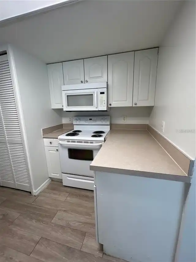 Listing Photo 5