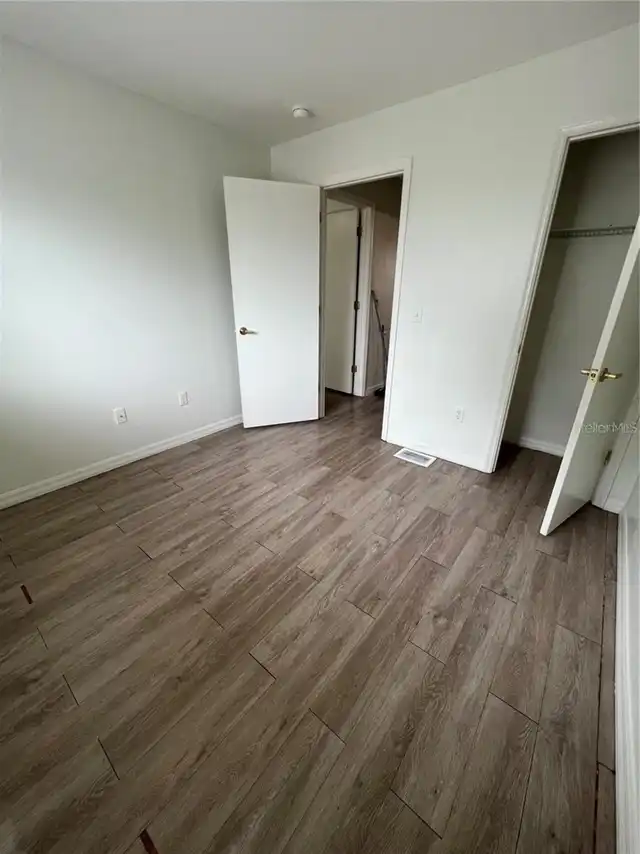 Listing Photo 14