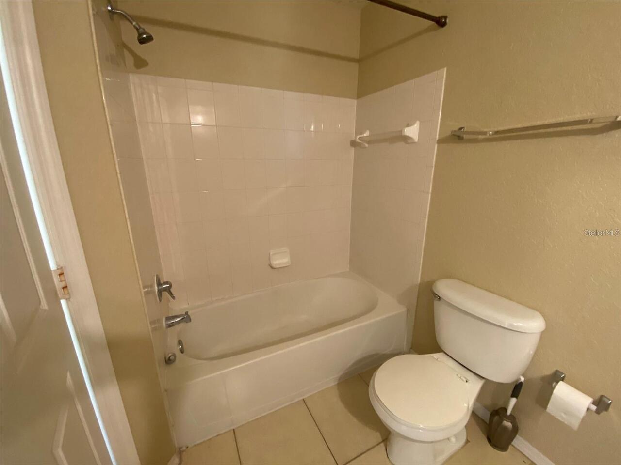 Listing Photo 11