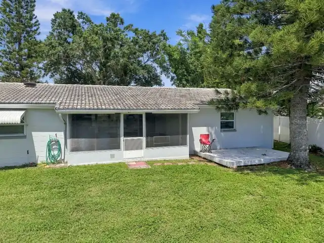 Listing Photo 8