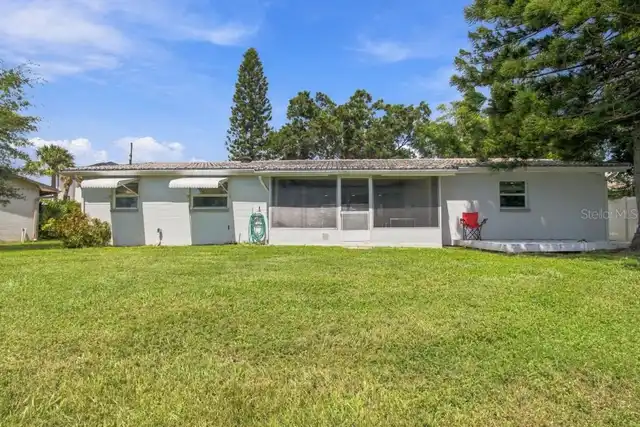 Listing Photo 9