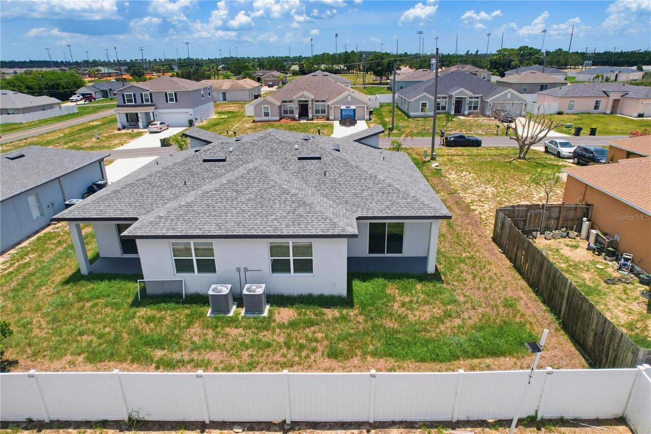 Listing Photo 17