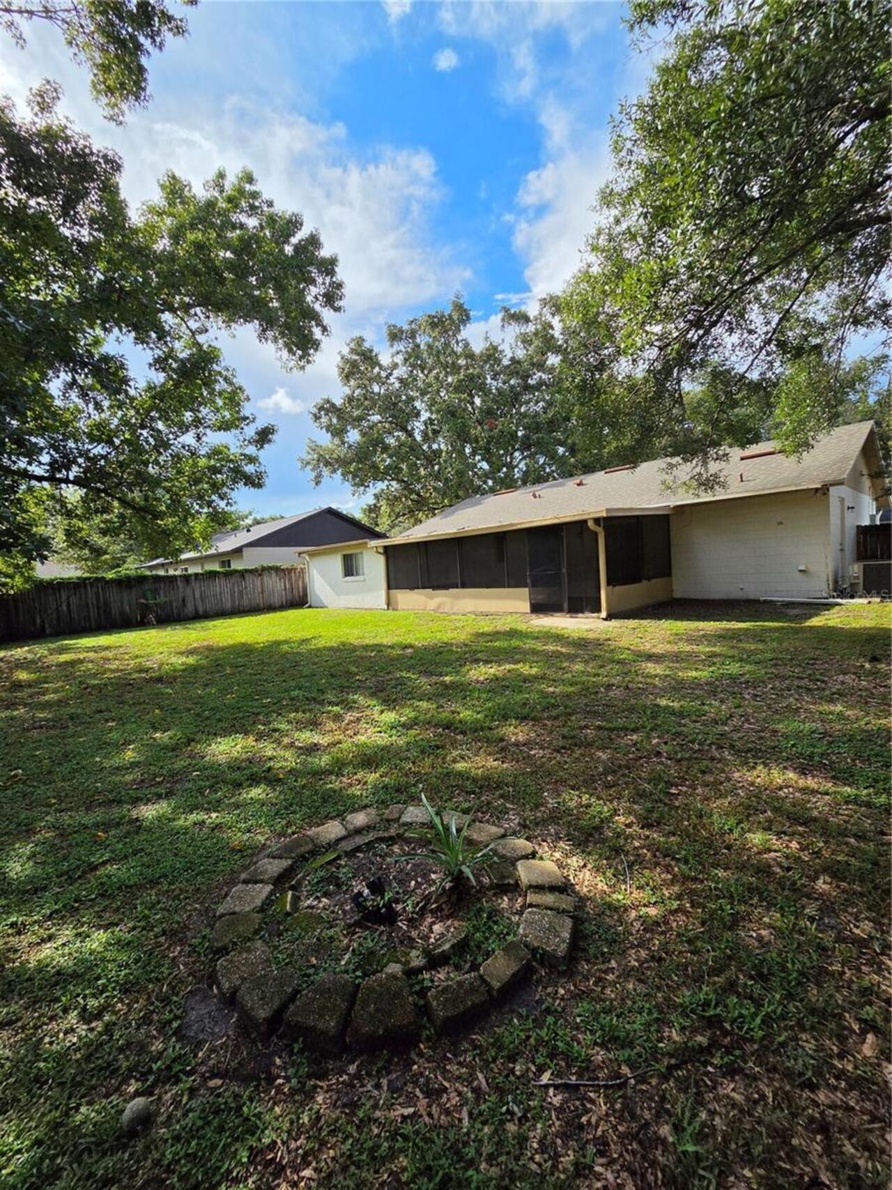Listing Photo 16