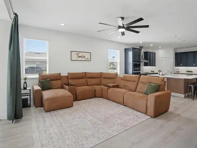 Listing Photo 9