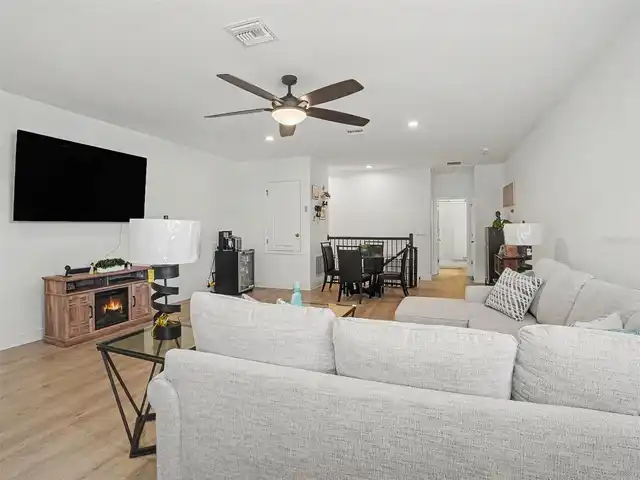 Listing Photo 32