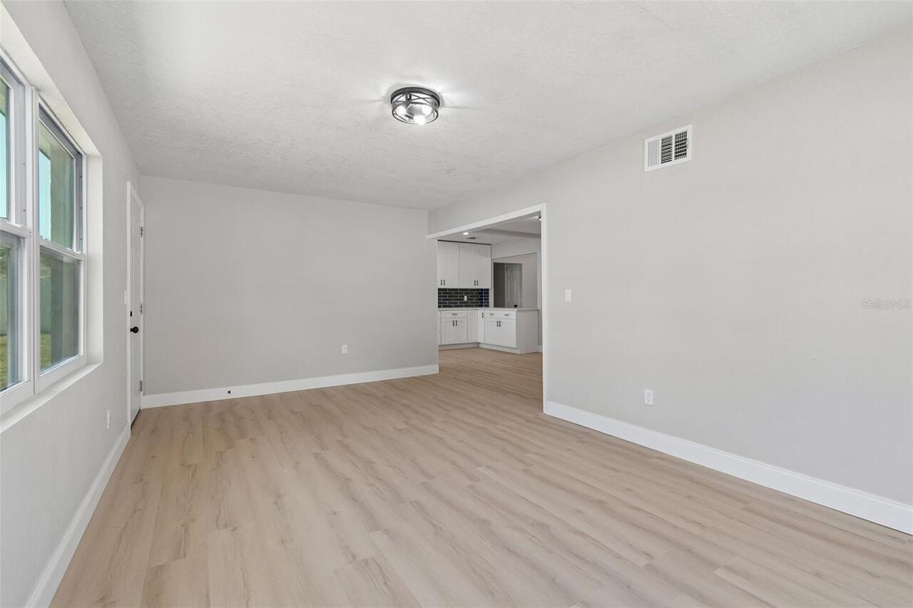 Listing Photo 33