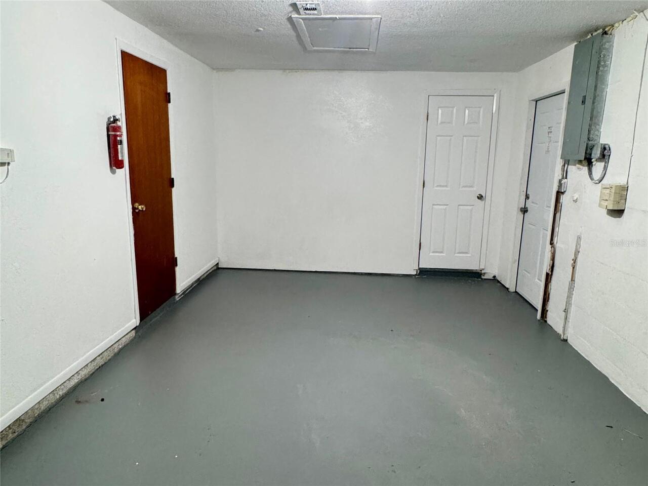 Listing Photo 14