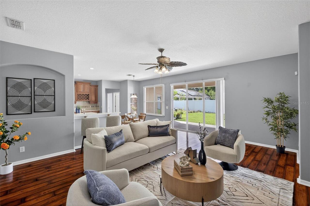 Listing Photo 8