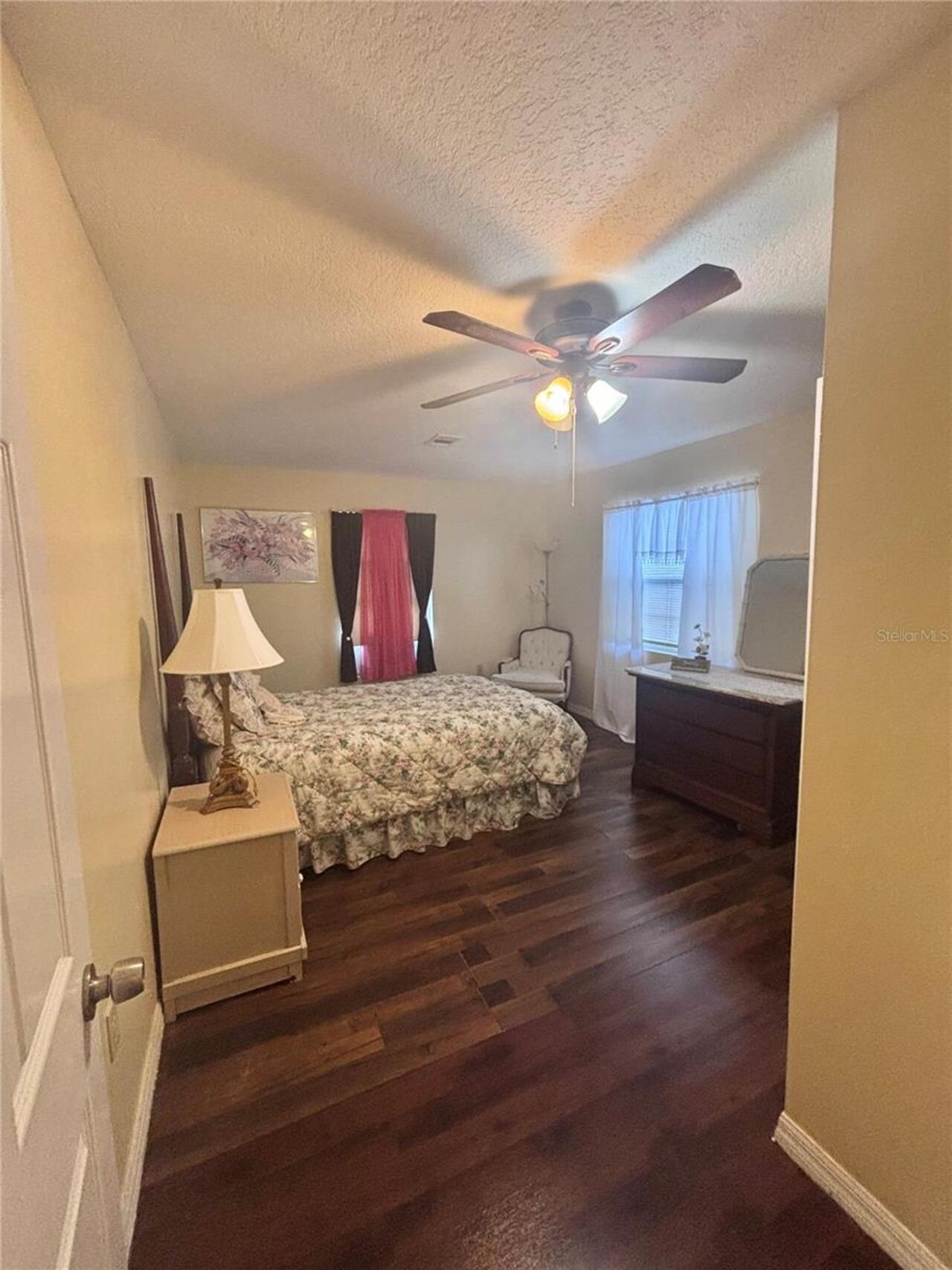 Listing Photo 6