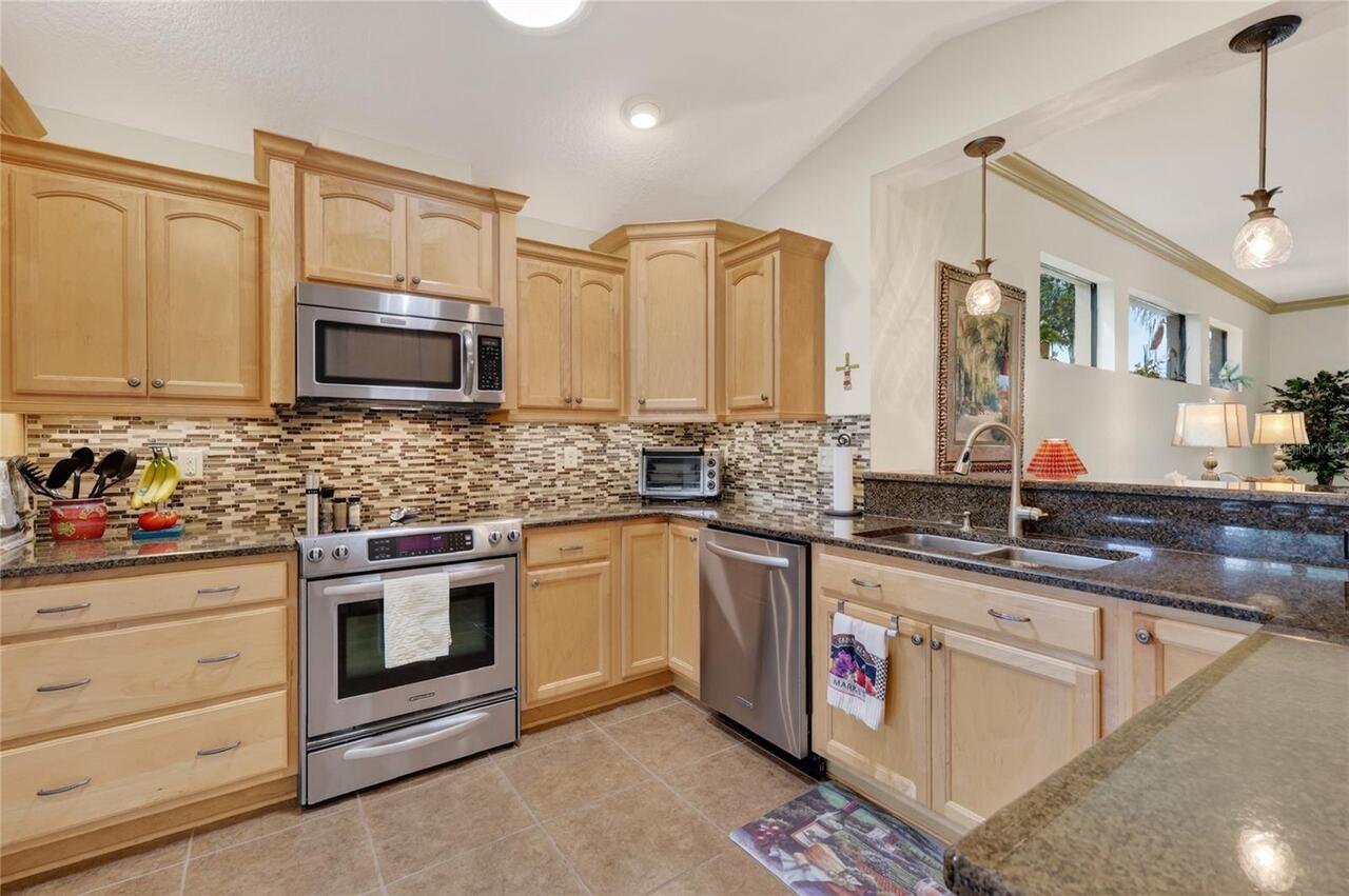 Listing Photo 8