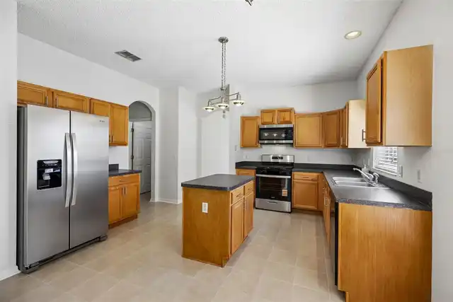 Listing Photo 7