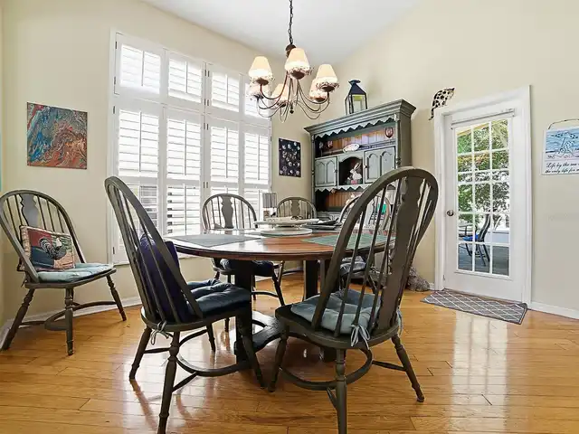 Listing Photo 18