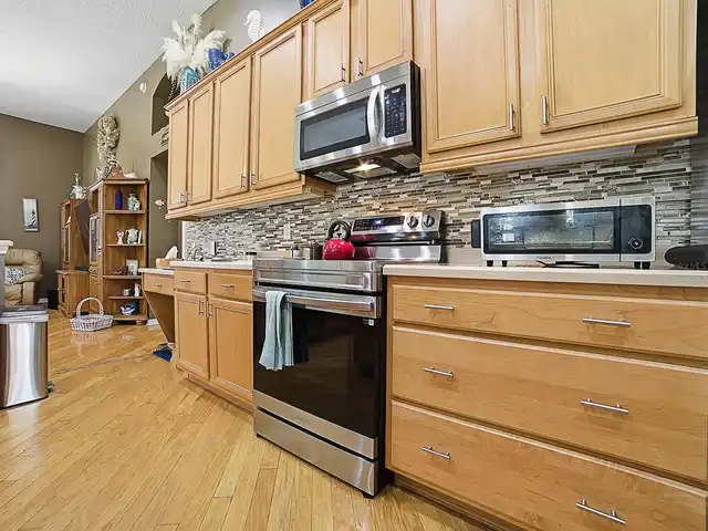 Listing Photo 23