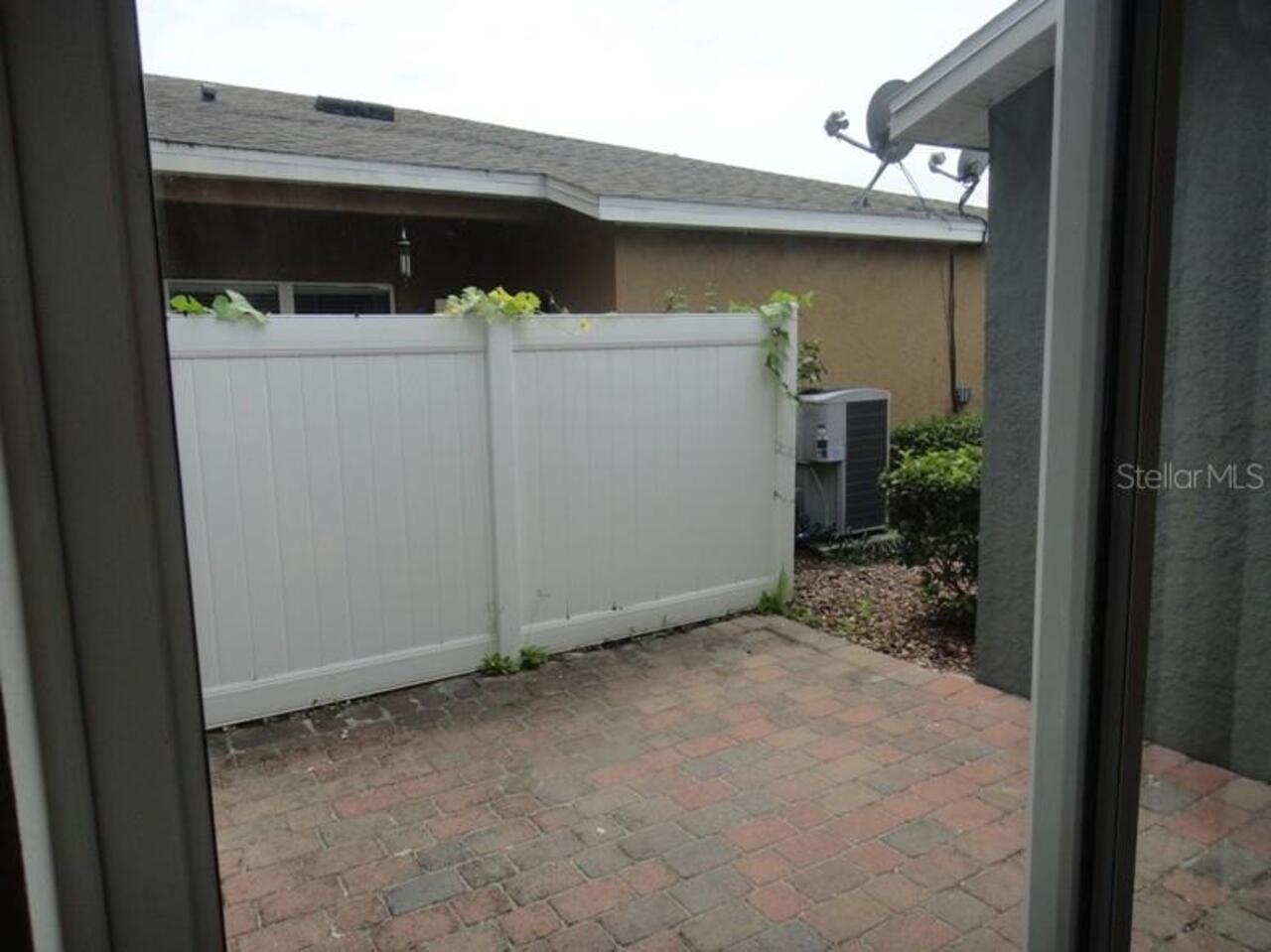 Listing Photo 11
