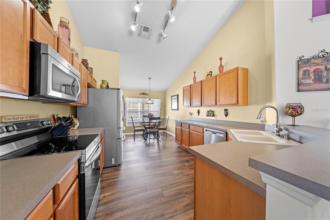 Listing Photo 17