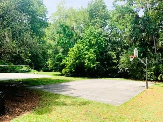 Listing Photo 18