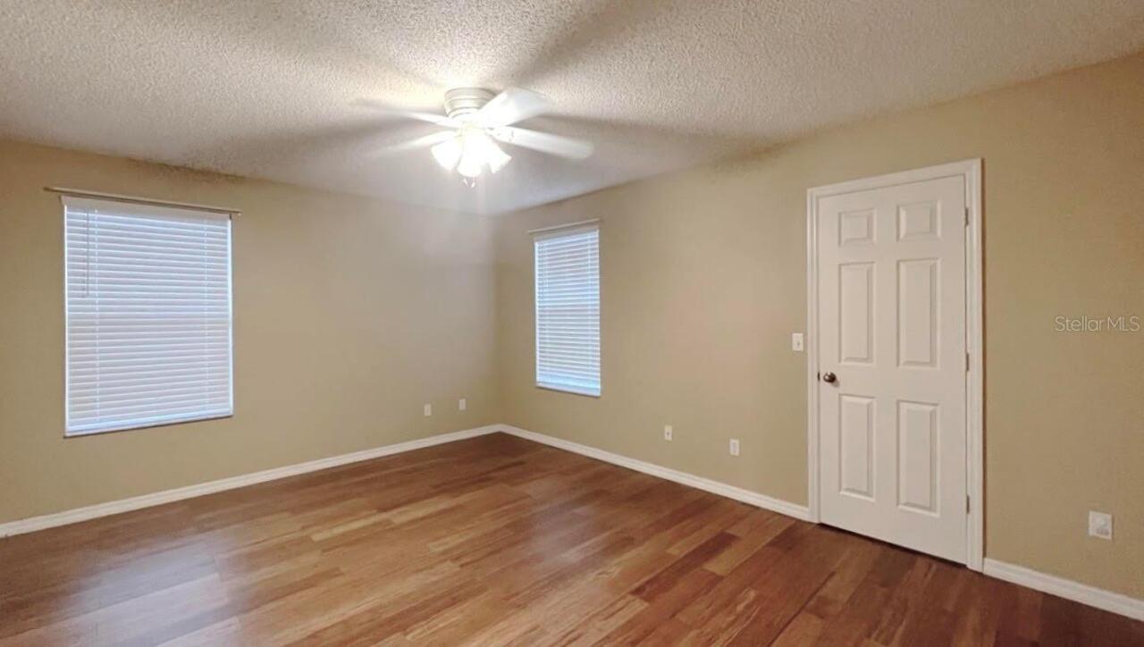 Listing Photo 14
