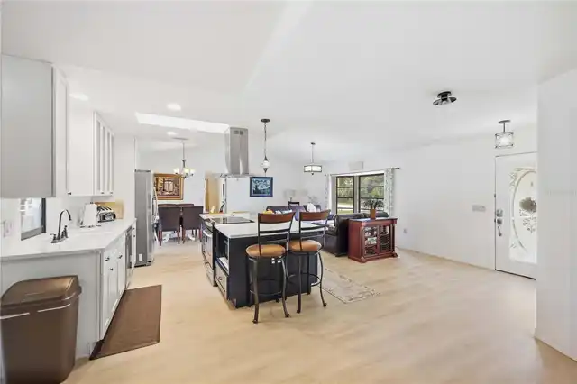 Listing Photo 15