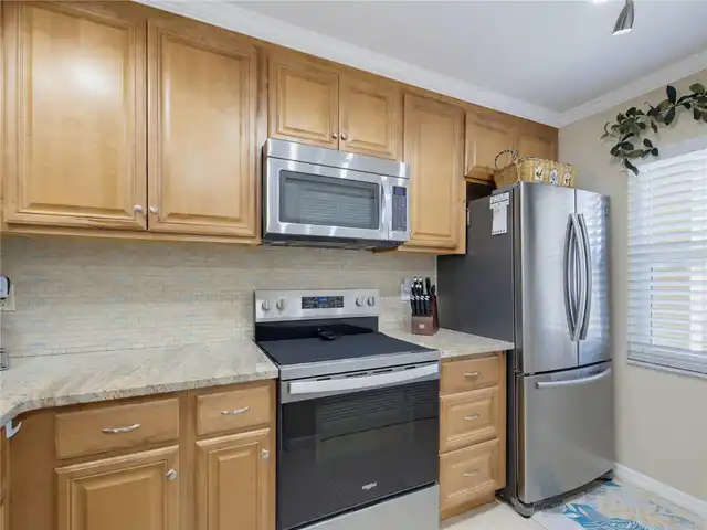 Listing Photo 8