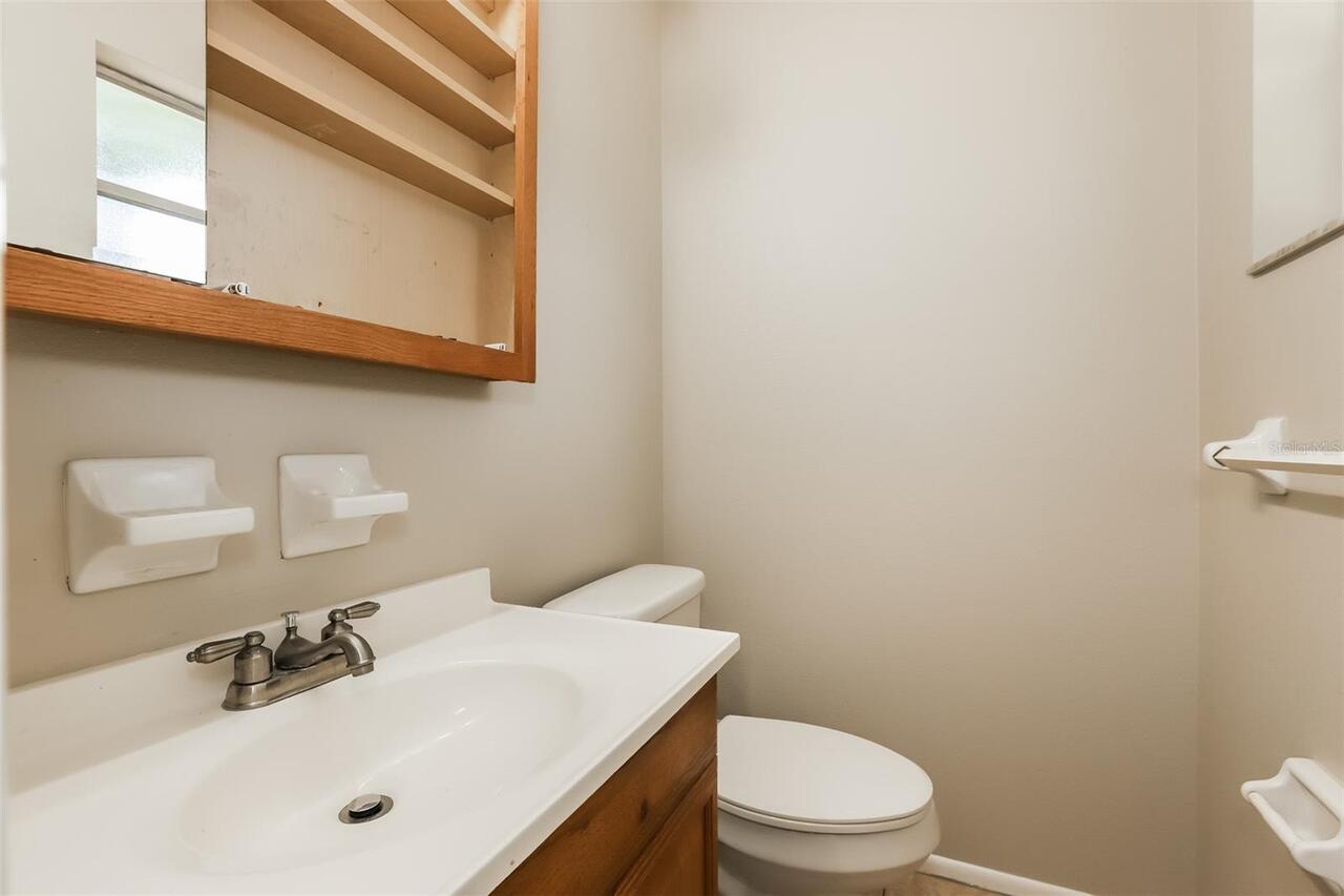 Listing Photo 10