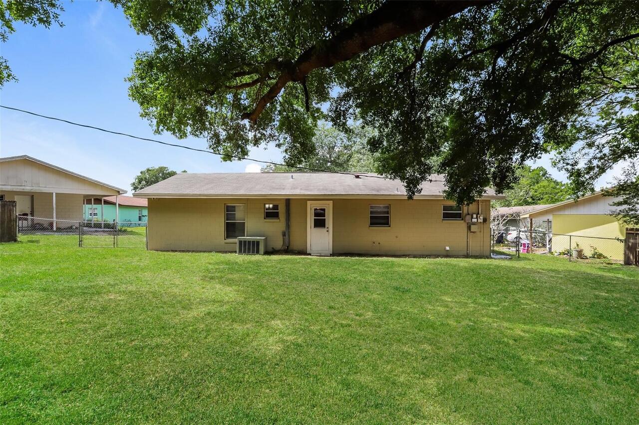 Listing Photo 14